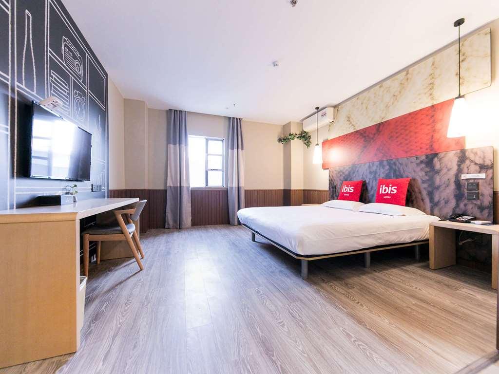 Ibis Nantong Qingnian Hotell Rum bild