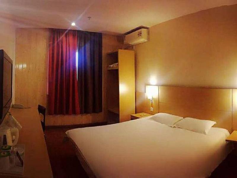Ibis Nantong Qingnian Hotell Exteriör bild