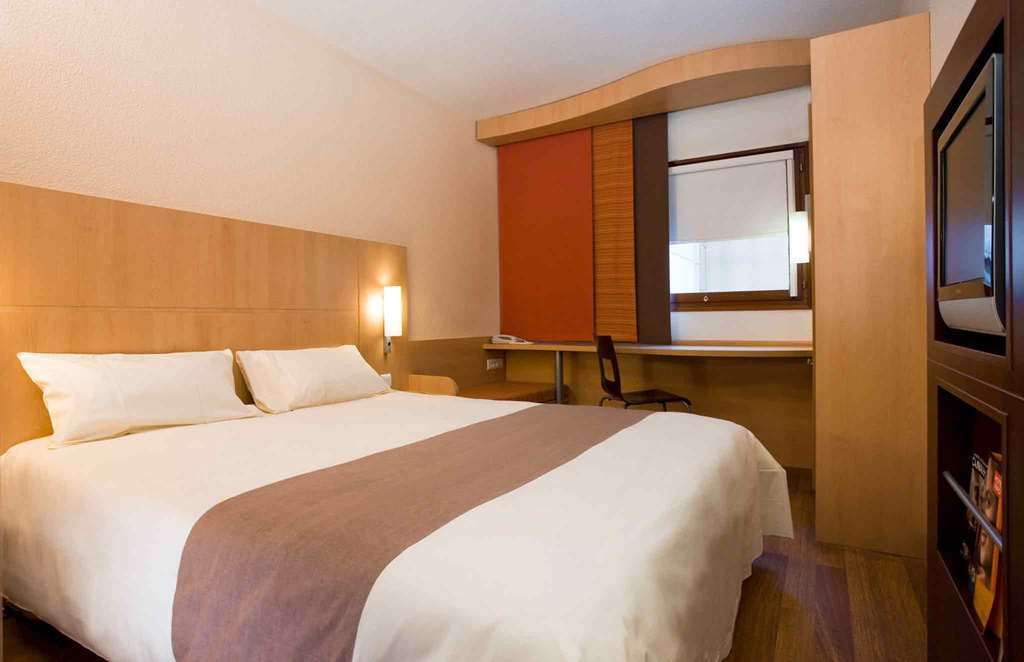 Ibis Nantong Qingnian Hotell Rum bild